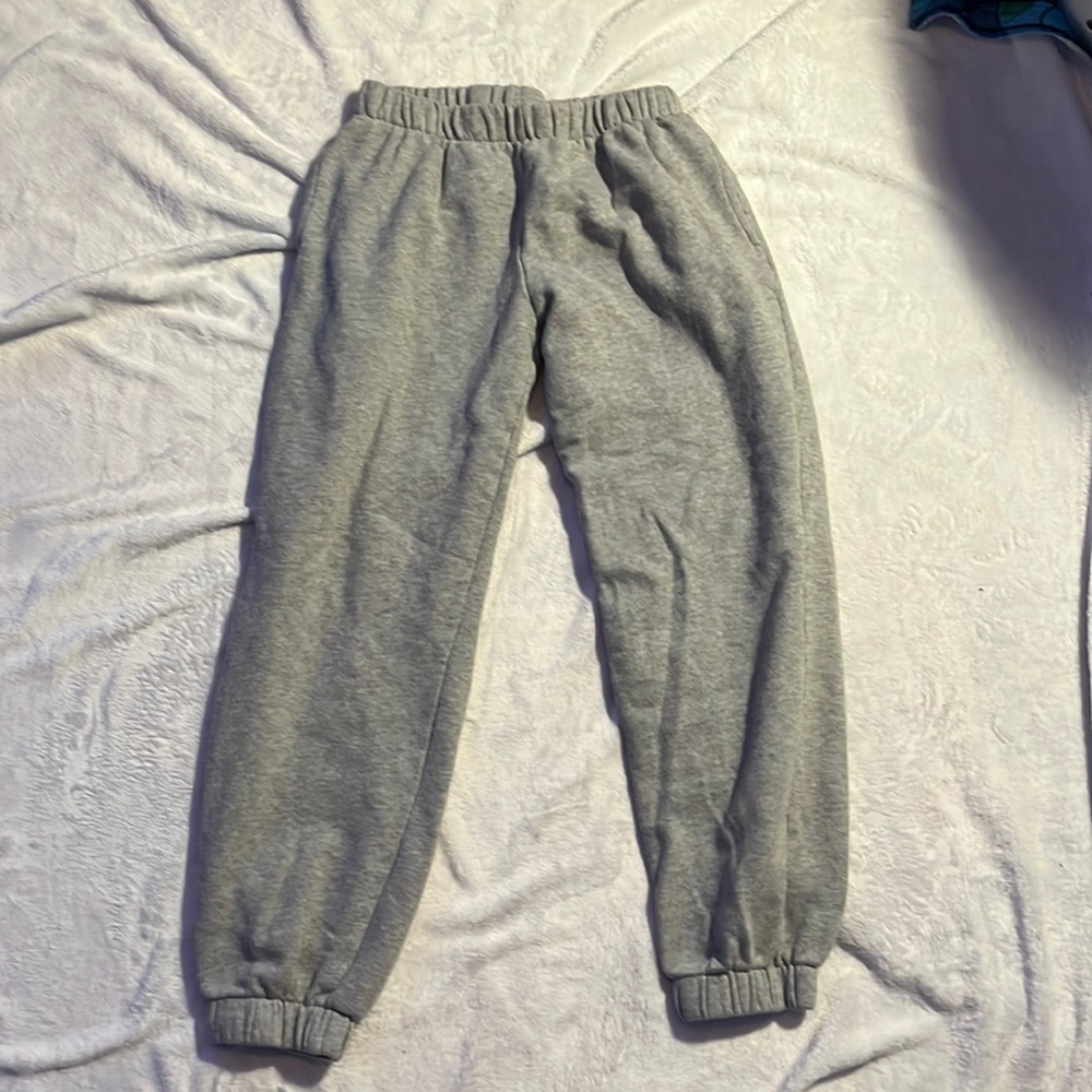 Brandy Melville Rosa Sweatpants, light gray color, onesize